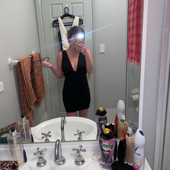 Black V Neck Dress - Picture 3 of 3